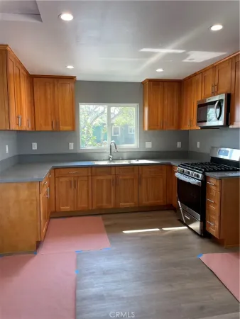 $2,500 | 6542 El Cortez Avenue, Bell Gardens, CA 90201