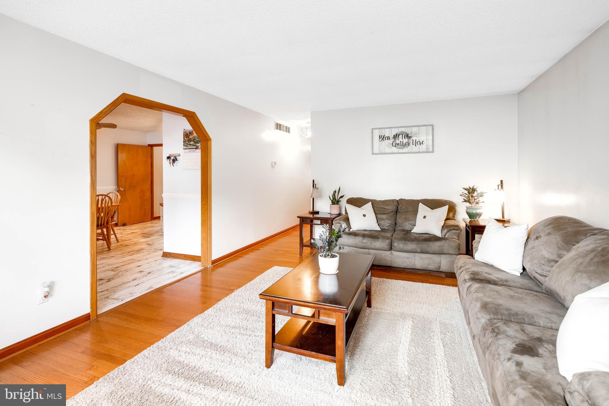 337 Savannah Road Essex, MD 21221 - Photo 5 of 43 Gallery Image 5