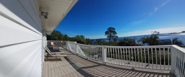 $559,000 | 801 Southeast Ave F, Carrabelle, FL 32322