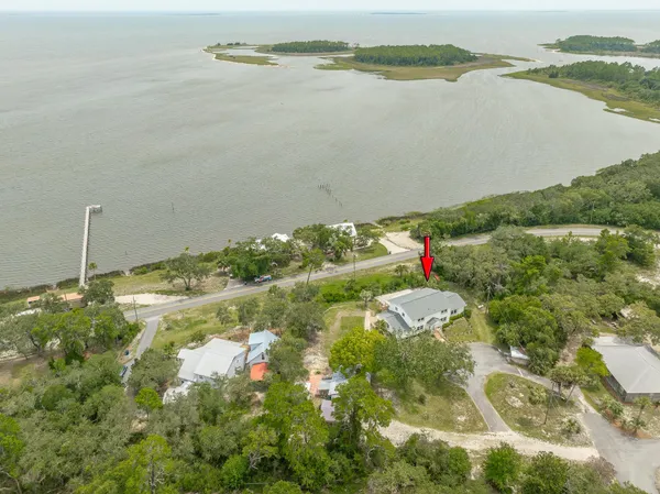 $559,000 | 801 Southeast Ave F, Carrabelle, FL 32322