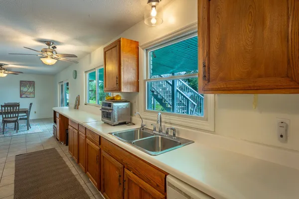 $559,000 | 801 Southeast Ave F, Carrabelle, FL 32322