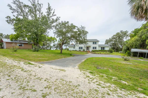 $559,000 | 801 Southeast Ave F, Carrabelle, FL 32322