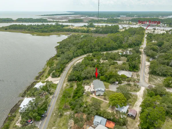 $559,000 | 801 Southeast Ave F, Carrabelle, FL 32322