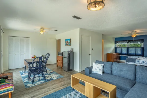 $559,000 | 801 Southeast Ave F, Carrabelle, FL 32322