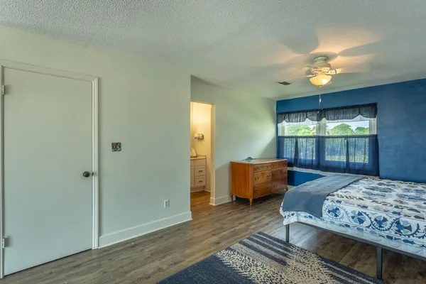 $559,000 | 801 Southeast Ave F, Carrabelle, FL 32322