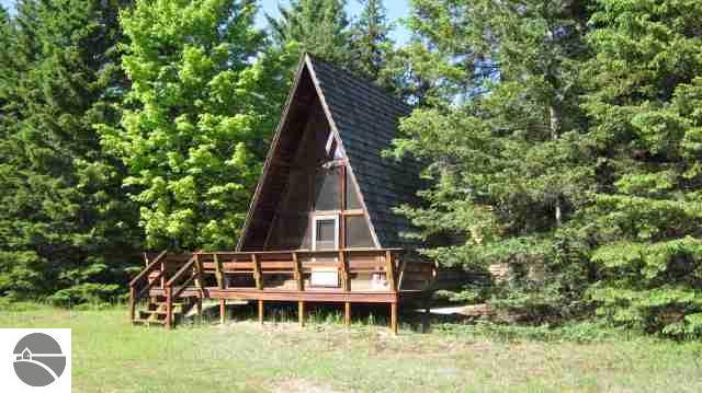 2545 West Trumbull Road Maple City, MI 49664 - Photo 1 of 22 1743393.JPG