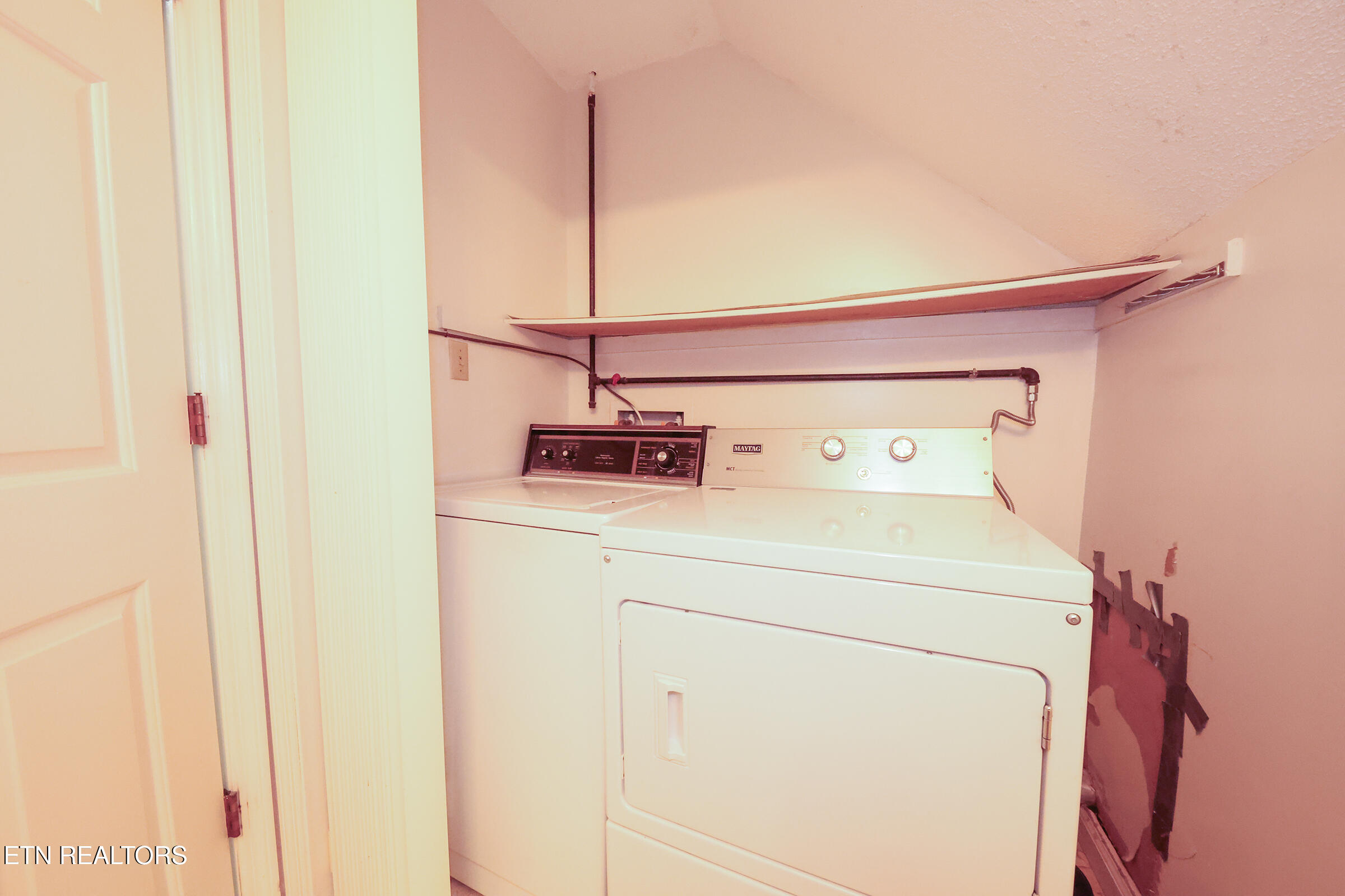 132 Connors Drive Oak Ridge, TN 37830 - Photo 36 of 50 cd2 laundry 2