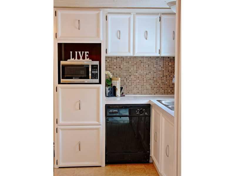 200 Day Road Brewer, ME 04412 - Photo 5 of 12 Kitchen.