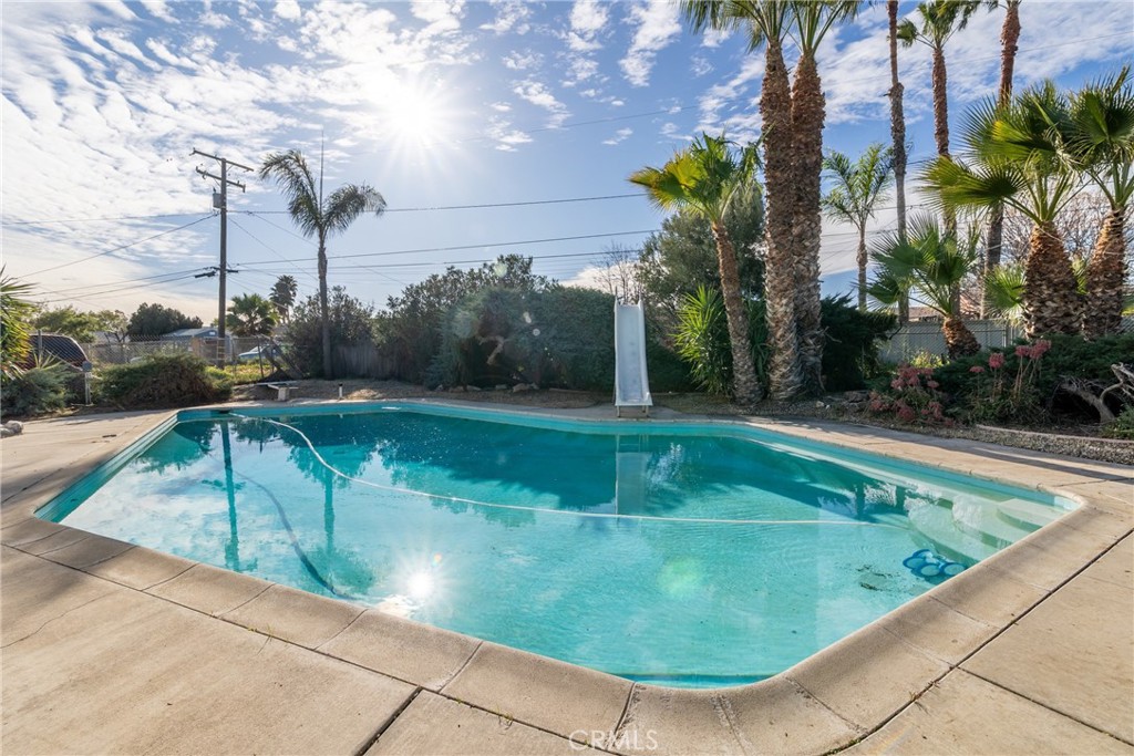 1098 Richards Road Perris, CA 92571 - Photo 5 of 31