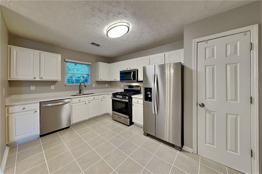 2980 Arden Ridge Drive Suwanee, GA 30024 - Photo 5 of 19 Gallery Image 5