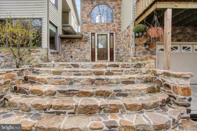 a view of house with a outdoor space