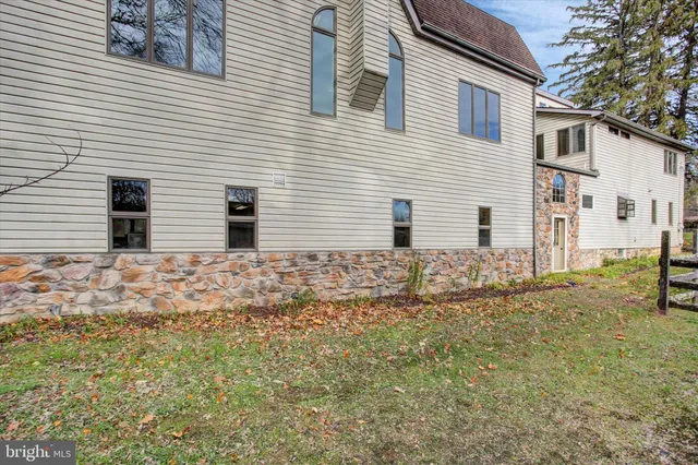 $479,900 | 9969 Circle Drive, St. Thomas, PA 17252