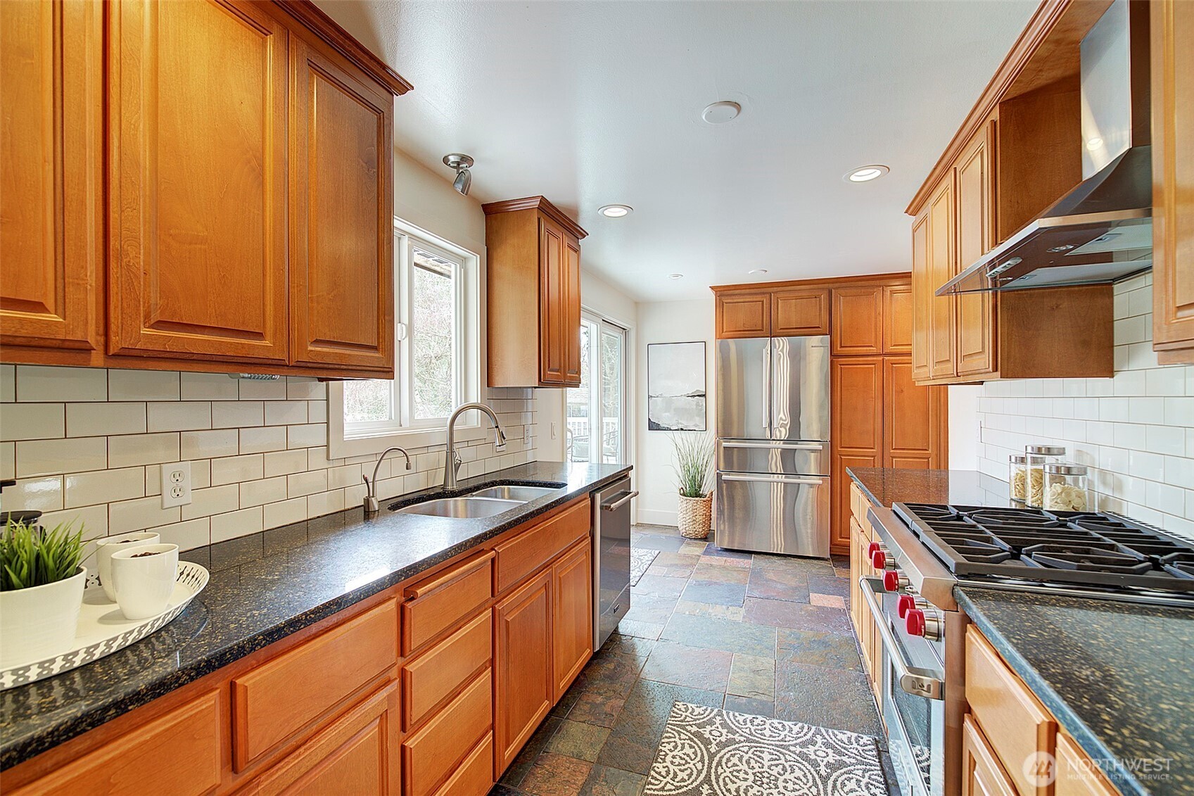 19807 83rd Place West Edmonds, WA 98026 - Photo 11 of 33