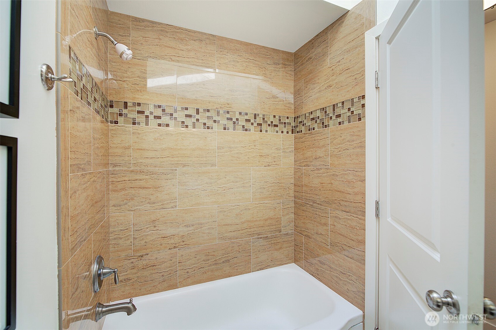 19807 83rd Place West Edmonds, WA 98026 - Photo 20 of 33