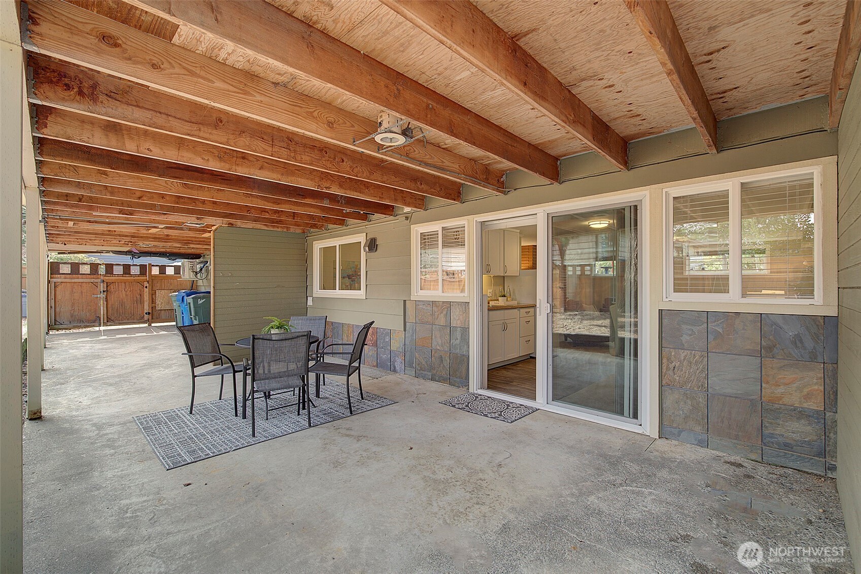 19807 83rd Place West Edmonds, WA 98026 - Photo 25 of 33