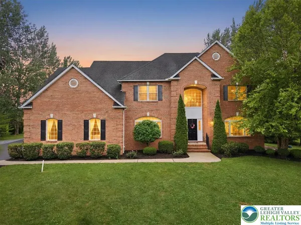 $1,249,000 | 4559 Oakwood Lane, Nazareth, PA 18064