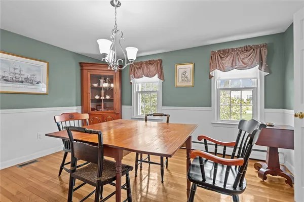 $839,900 | 211 Love Lane, Warwick, RI 02886