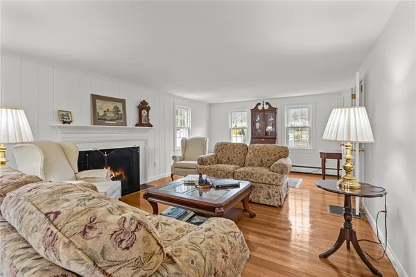 $839,900 | 211 Love Lane, Warwick, RI 02886