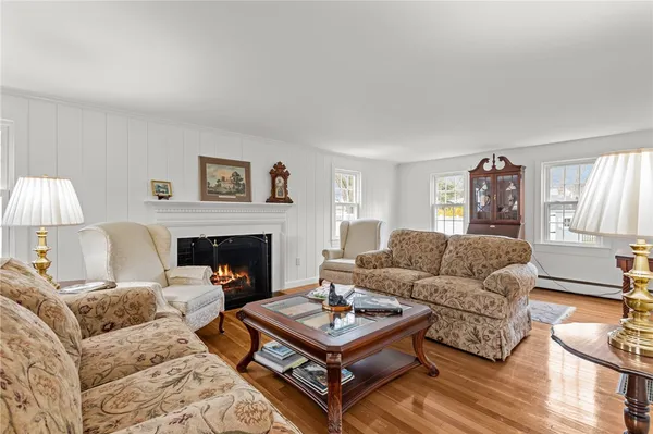 $839,900 | 211 Love Lane, Warwick, RI 02886