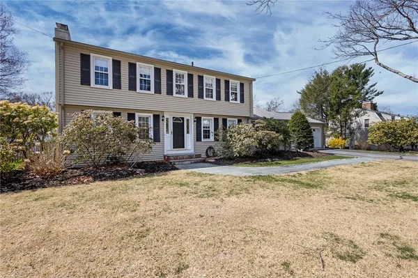$839,900 | 211 Love Lane, Warwick, RI 02886