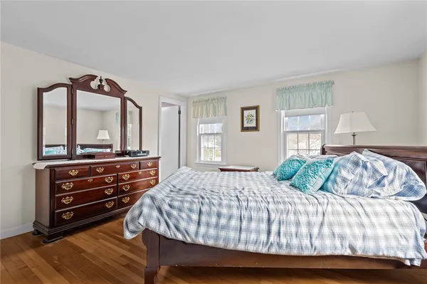 $839,900 | 211 Love Lane, Warwick, RI 02886
