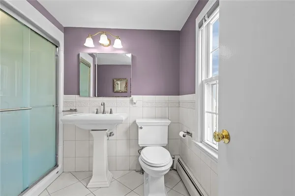 $839,900 | 211 Love Lane, Warwick, RI 02886