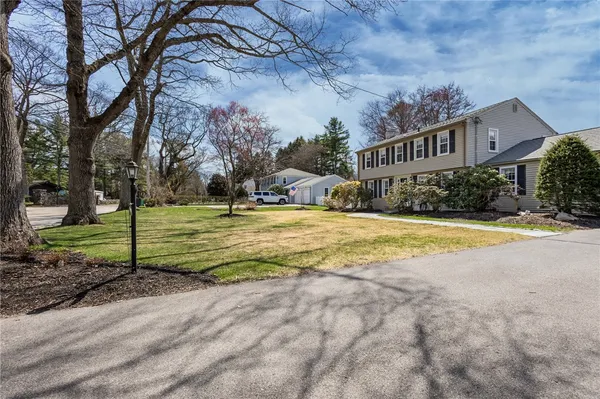 $839,900 | 211 Love Lane, Warwick, RI 02886