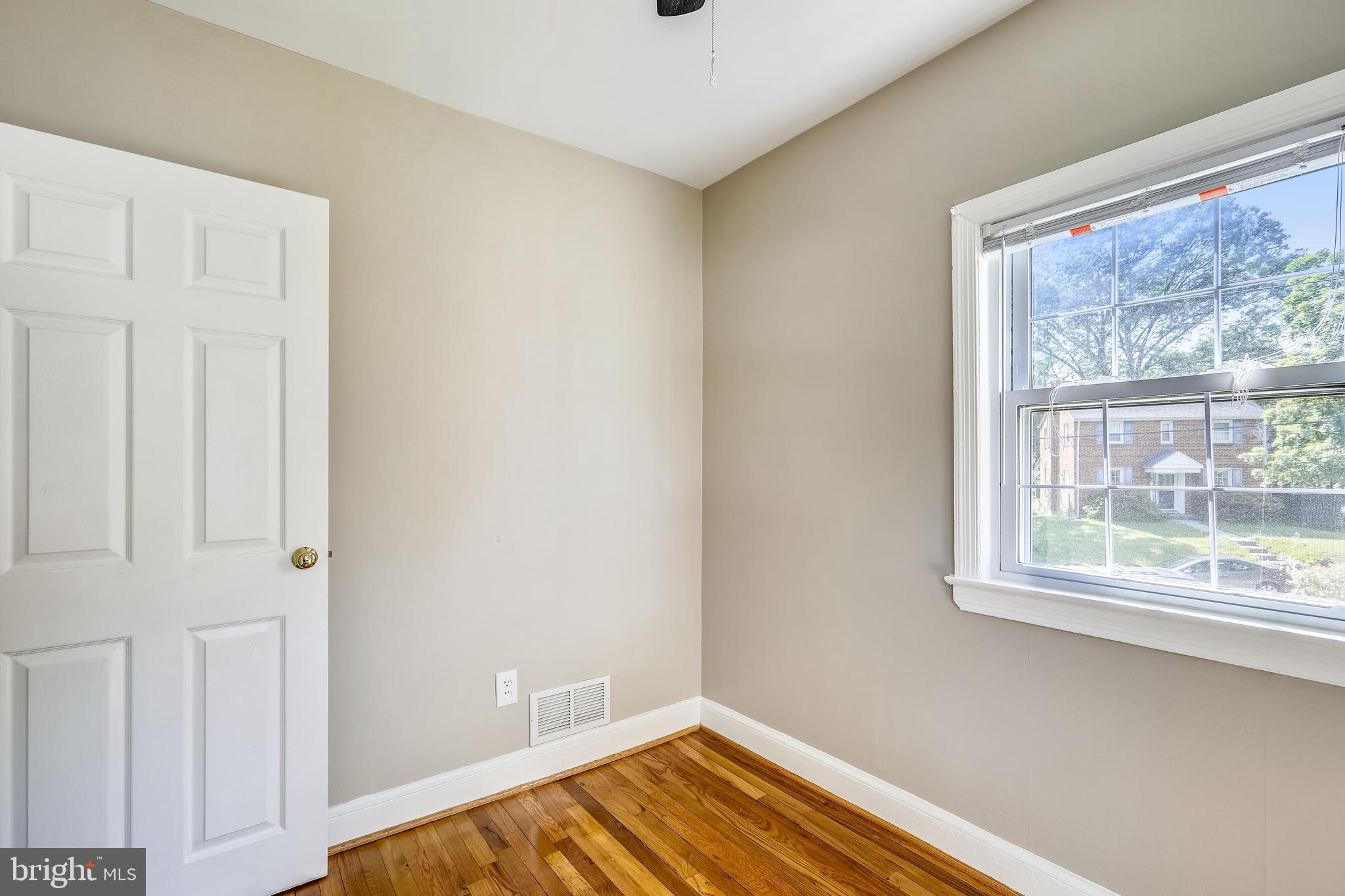 10001 Sidney Road Silver Spring, MD 20901 - Photo 20 of 44
