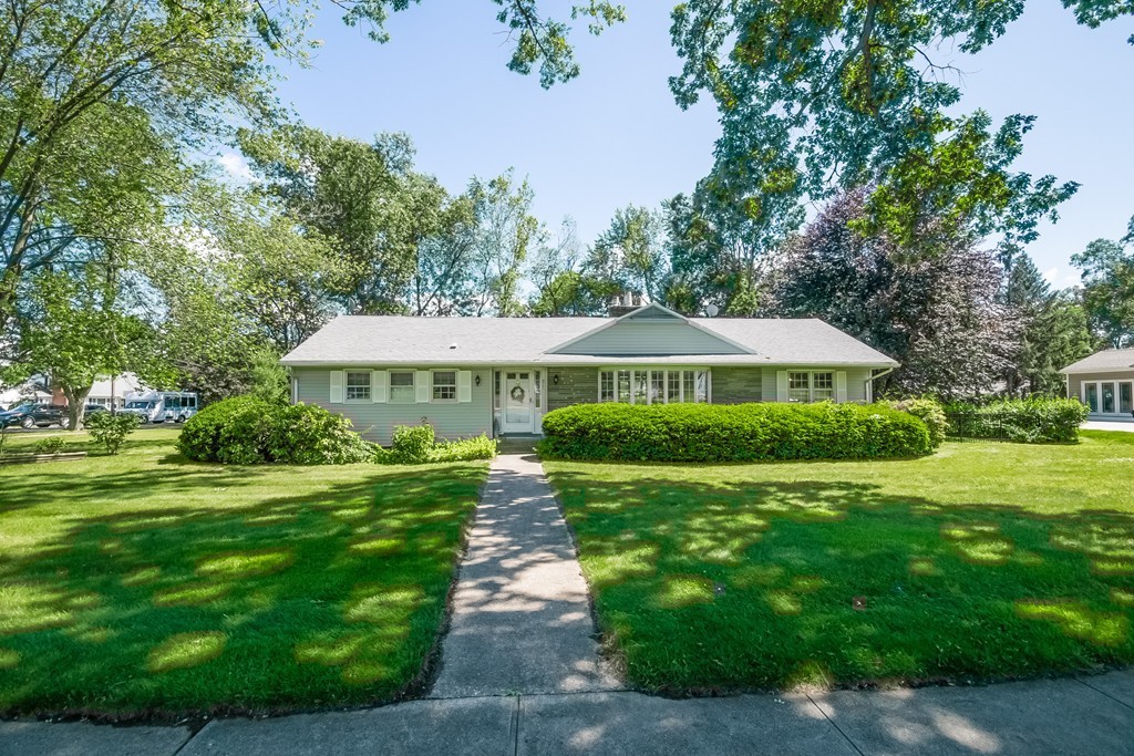 925 Williams Street, Longmeadow, MA 01106 Compass