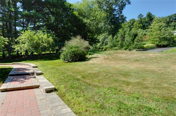2 Bantry Road Southborough, MA 01772 - Photo 15 of 15 Gallery Image 15