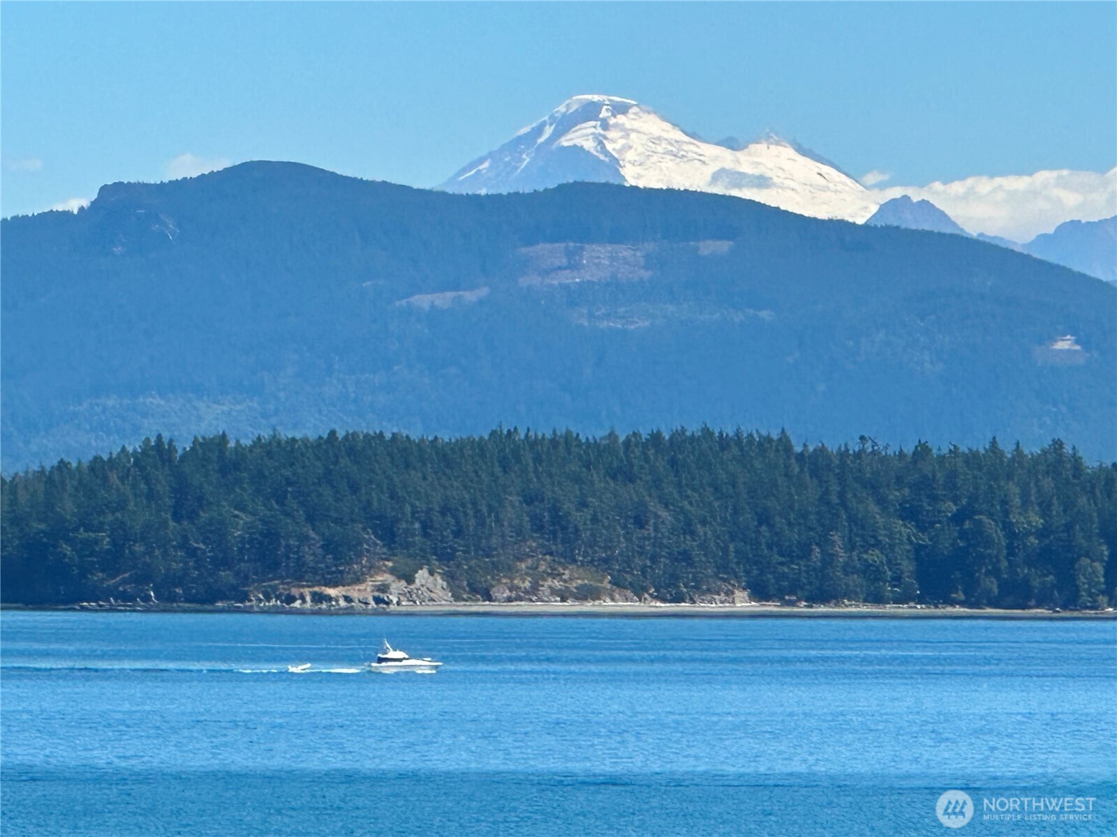5837 Ambleside Loop Anacortes, WA 98221 - Photo 9 of 40