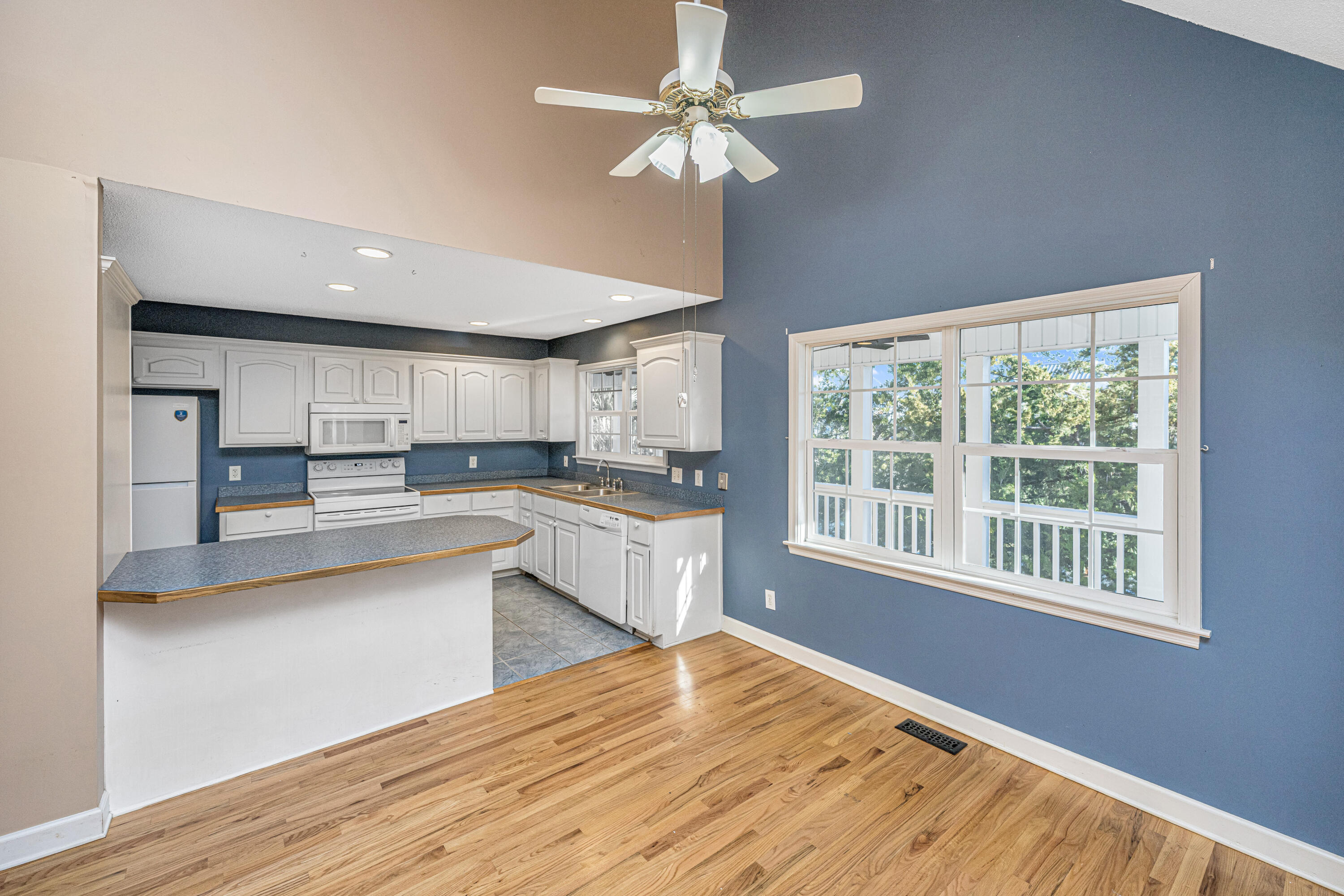 46 Battery Park Road Edisto Beach, SC 29438 - Photo 17 of 45 46BatteryParkRd011