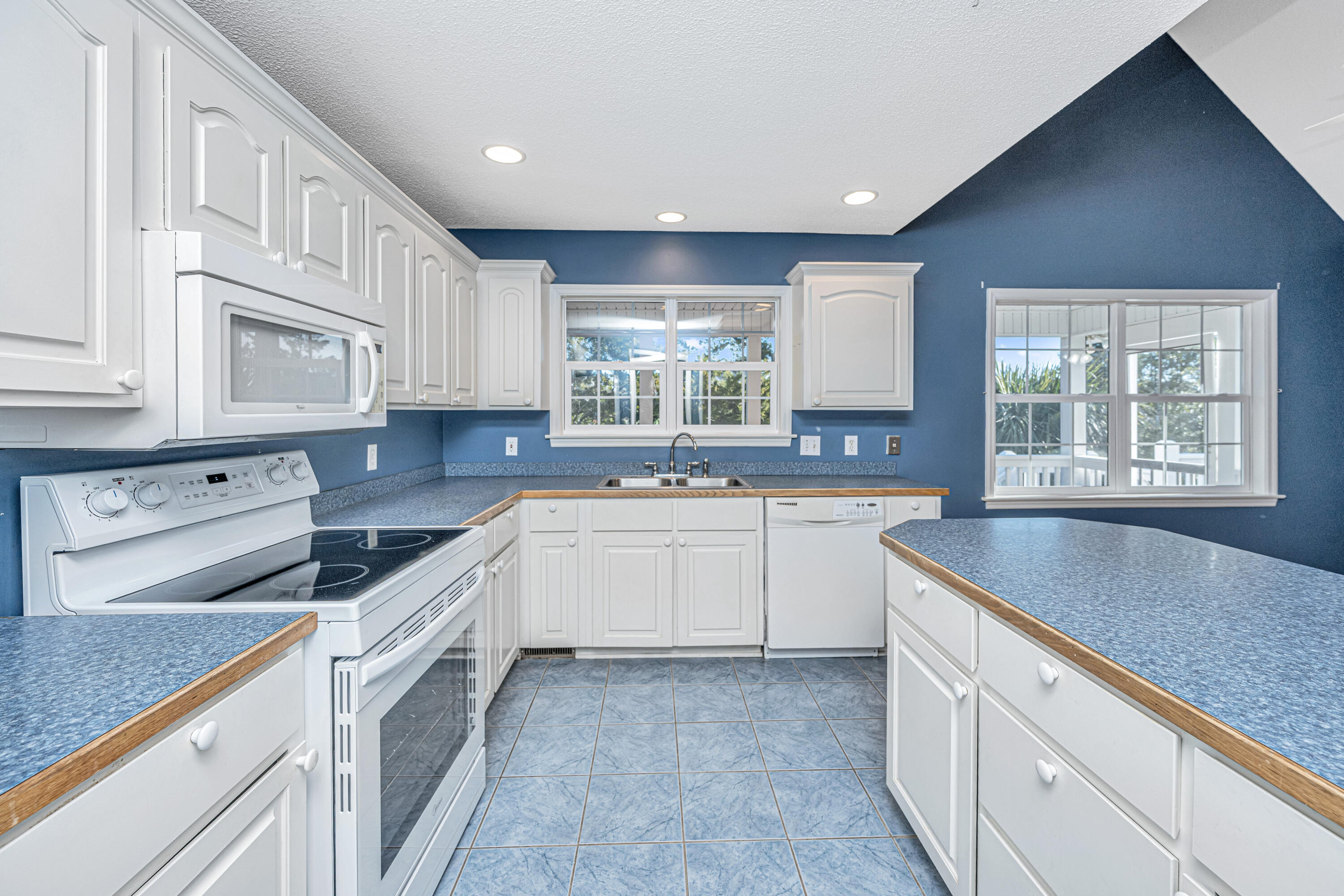 46 Battery Park Road Edisto Beach, SC 29438 - Photo 19 of 45 46BatteryParkRd016