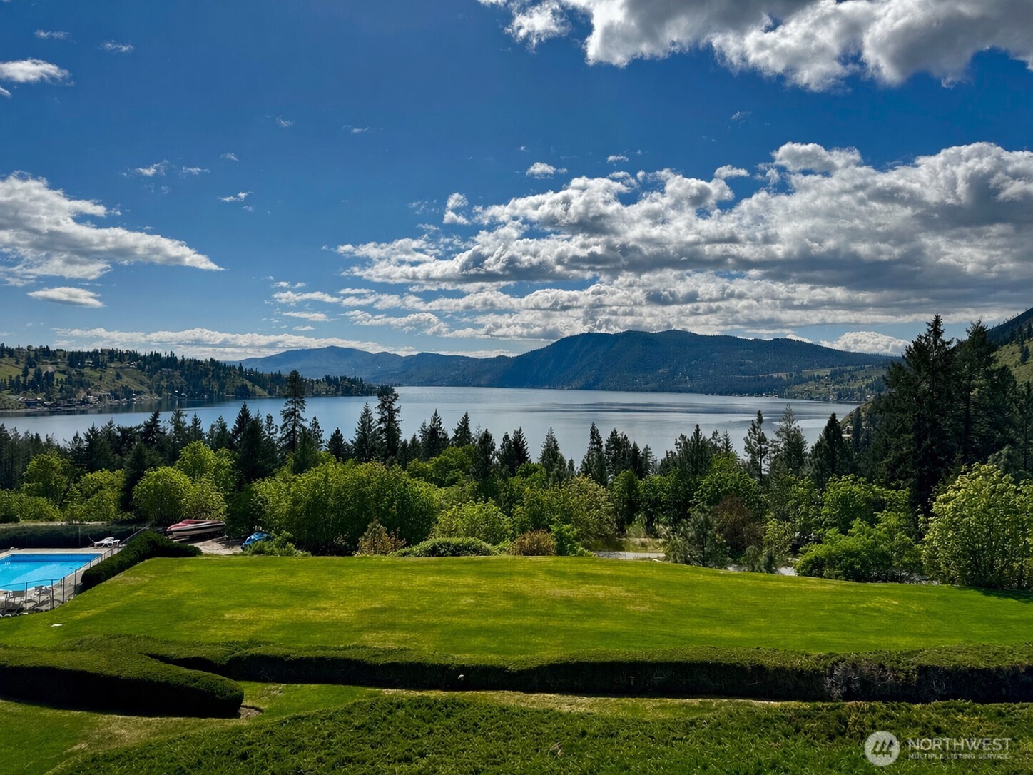 11415 South Lakeshore Road, Unit 7 Chelan, WA 98816 - Photo 2 of 38