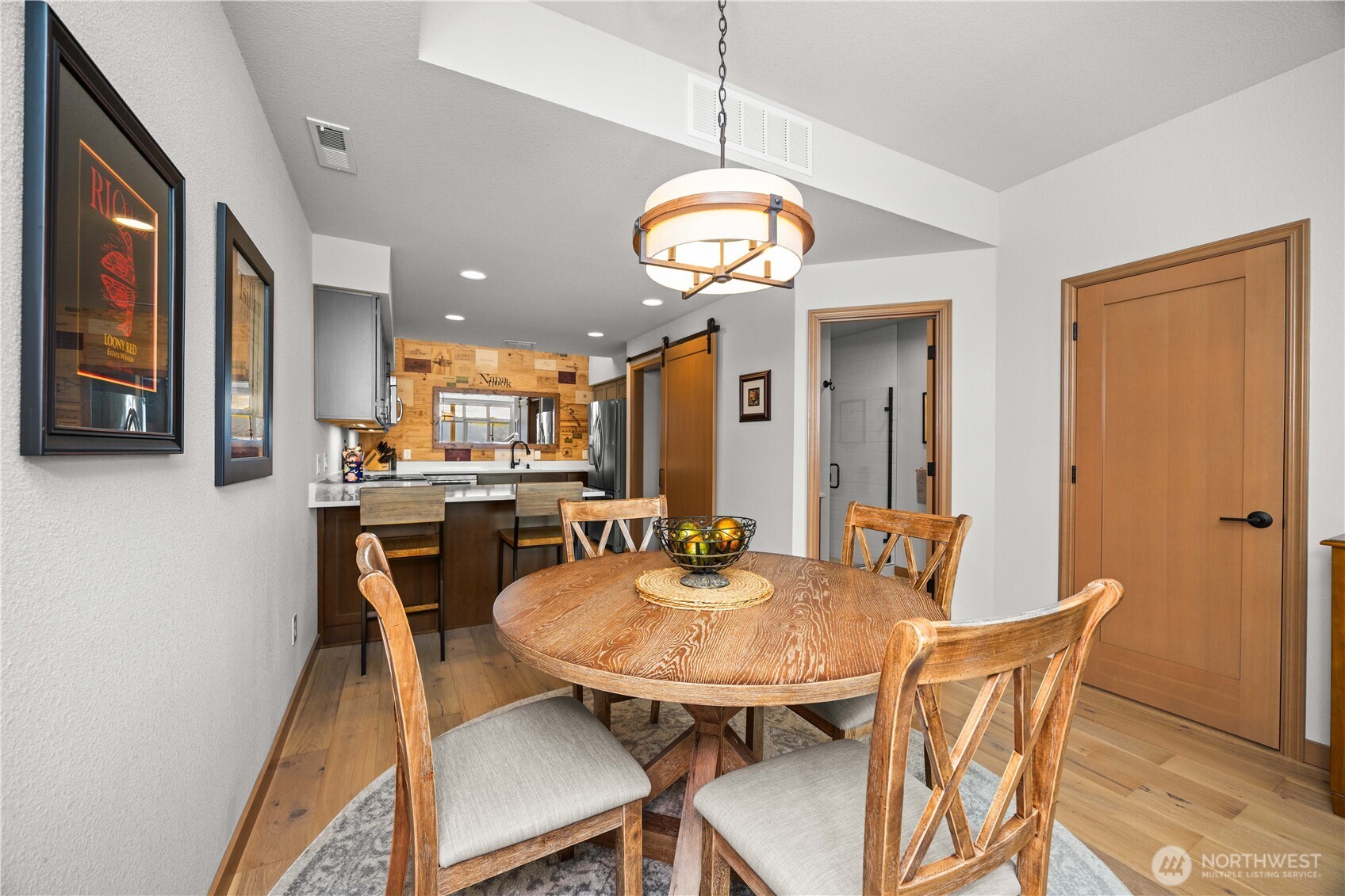 11415 South Lakeshore Road, Unit 7 Chelan, WA 98816 - Photo 21 of 38