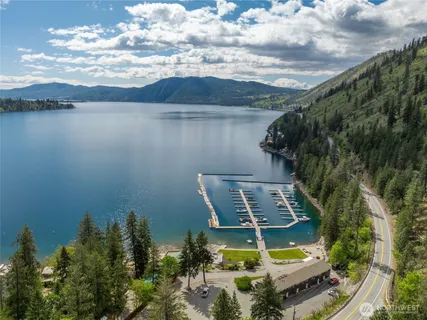 $695,000 | 11415 South Lakeshore Road, Unit 7, Chelan, WA 98816