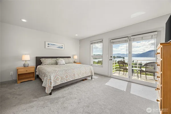 $695,000 | 11415 South Lakeshore Road, Unit 7, Chelan, WA 98816
