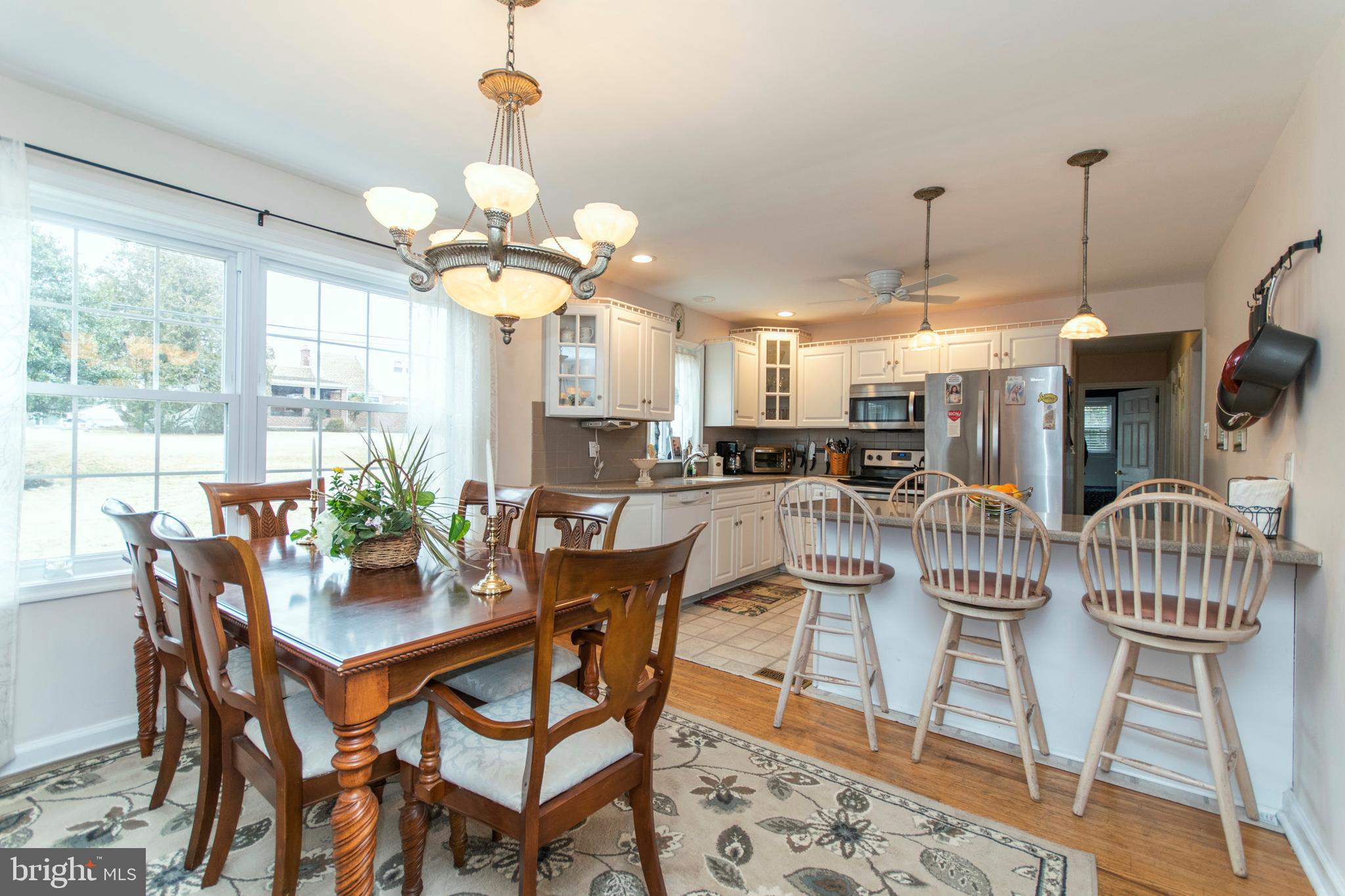 2155 Winthrop Road Huntingdon Valley, PA 19006 - Photo 6 of 28 Dining room