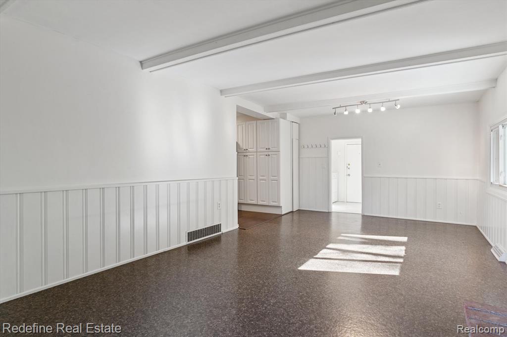 48385 Eight Mile Road Northville, MI 48167 - Photo 17 of 50 Gallery Image 17