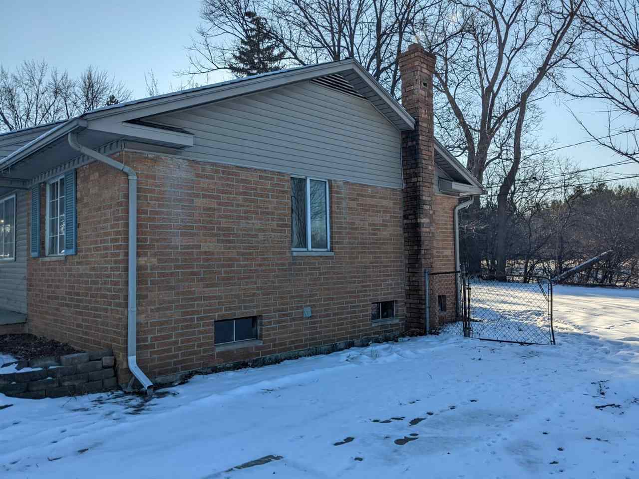3509 Ridgecliffe Drive Flint, MI 48532 - Photo 3 of 18