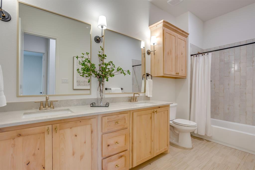 173 Oak Grv Way Springtown, TX 76082 - Photo 25 of 39 Gallery Image 25
