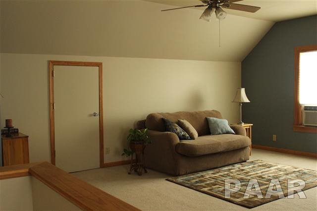 600 Ridge Street Washington, IL 61571 - Photo 15 of 21 Gallery Image 15