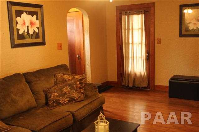 600 Ridge Street Washington, IL 61571 - Photo 5 of 21 Gallery Image 5
