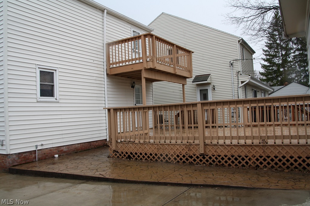 1388 Cranover Road Cleveland, OH 44124 - Photo 19 of 21