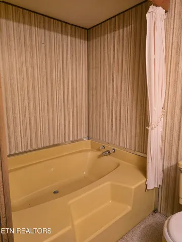 $68,000 | 165 Parkview Drive, La Follette, TN 37766