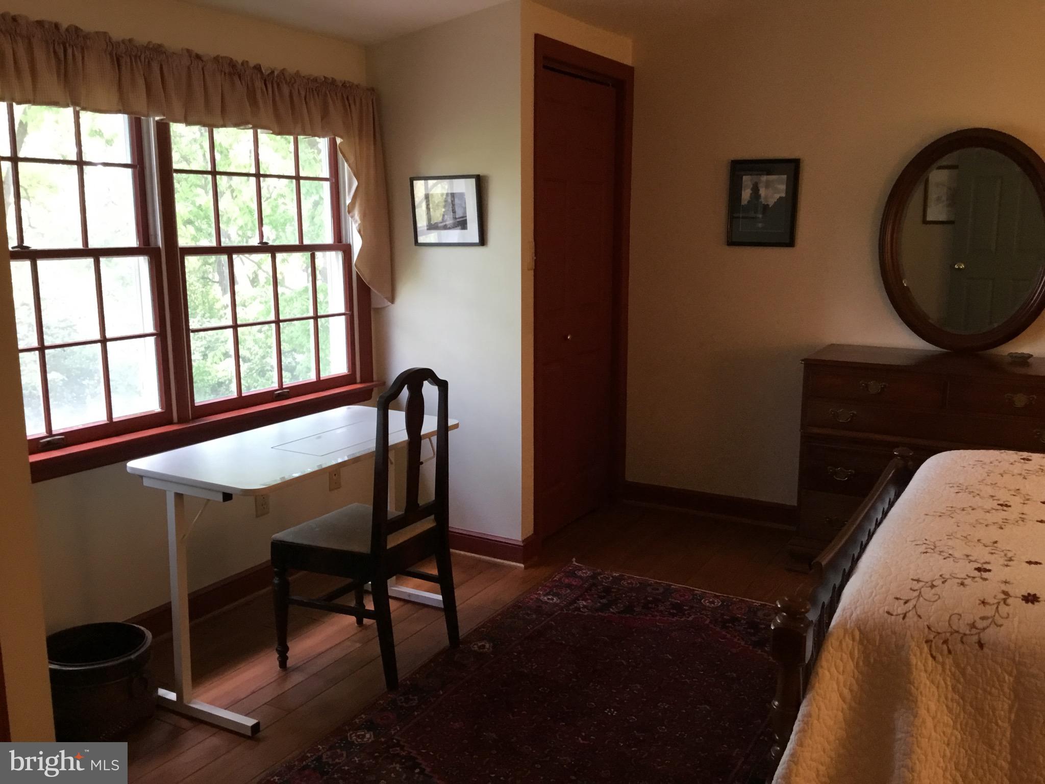 19607 Spring Creek Road Hagerstown, MD 21742 - Photo 27 of 54 Guest room