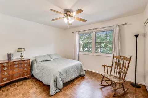 $619,900 | 206 West Hintz Road, Arlington Heights, IL 60004