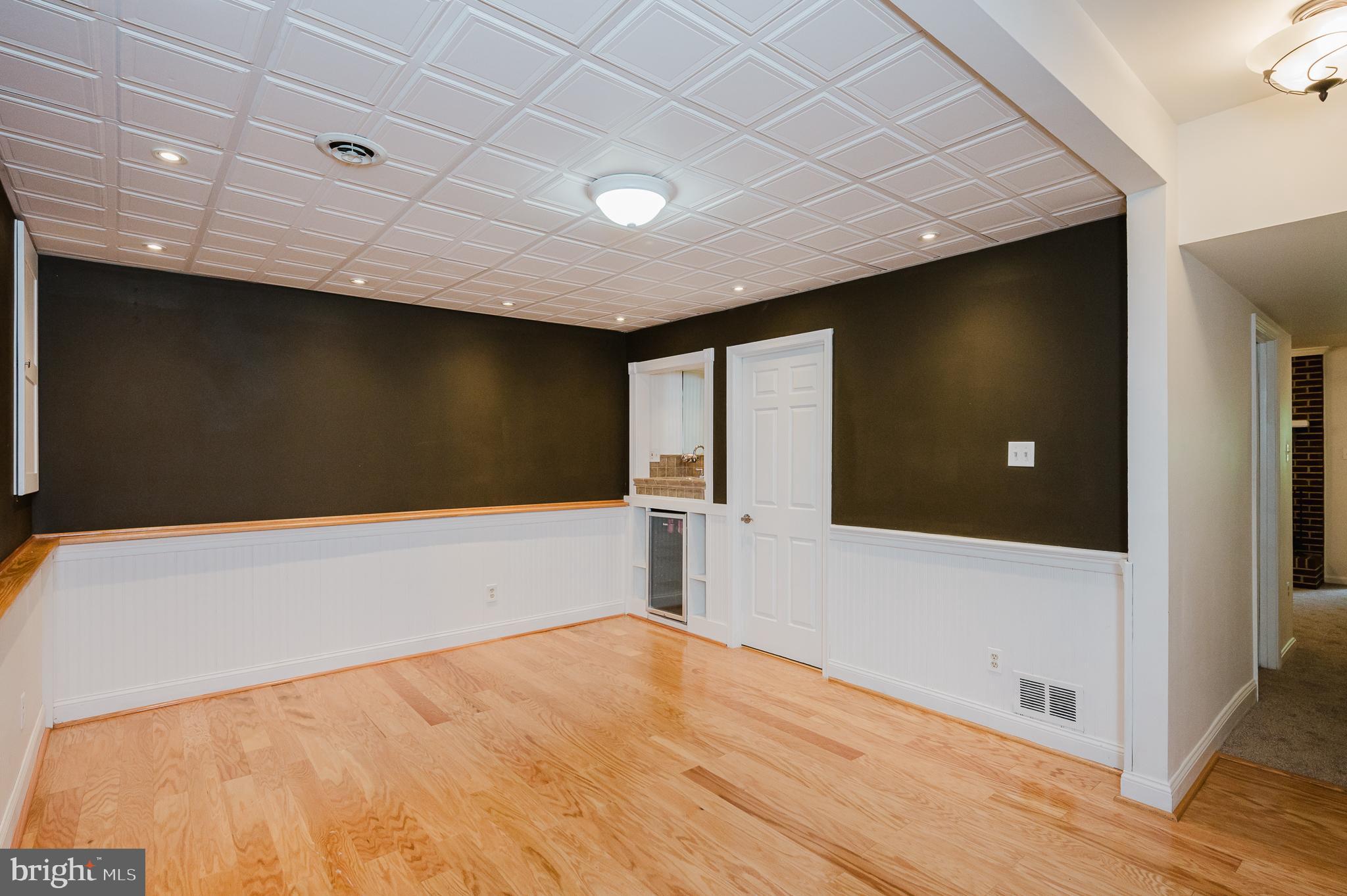 27 Faraday Drive Lutherville-Timonium, MD 21093 - Photo 39 of 60 a view of an empty room