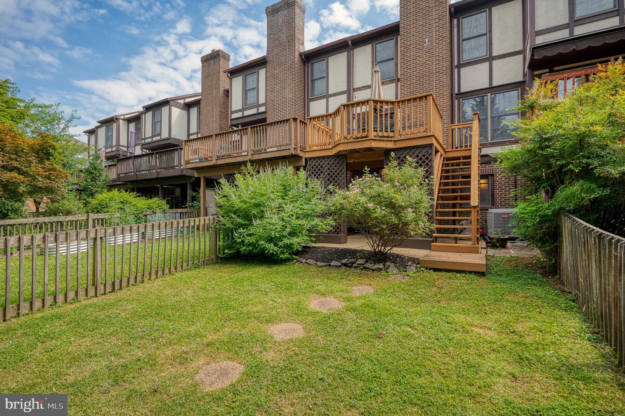27 Faraday Drive Lutherville-Timonium, MD 21093 - Photo 57 of 60 a view of a house with wooden fence