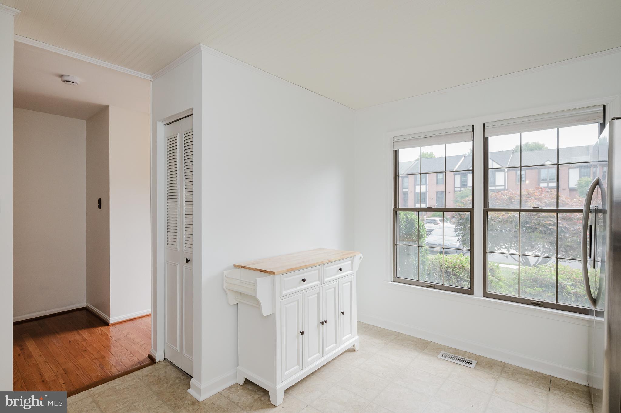 27 Faraday Drive Lutherville-Timonium, MD 21093 - Photo 9 of 60 a view of an empty room and window